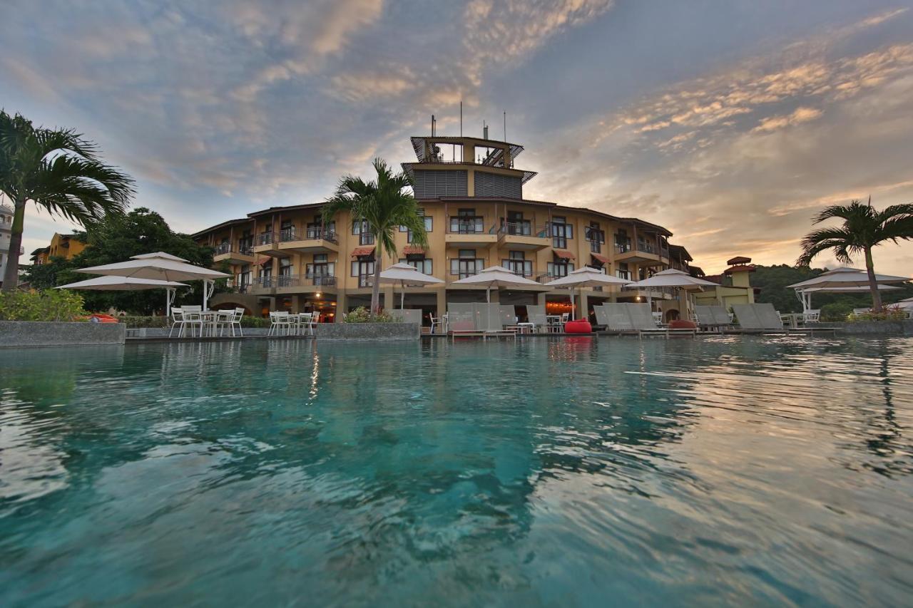 Resorts World Langkawi Pantai Cenang  Exterior photo