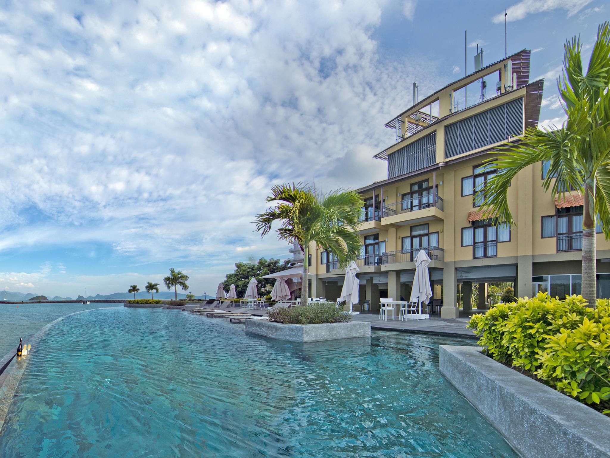 Resorts World Langkawi Pantai Cenang  Exterior photo